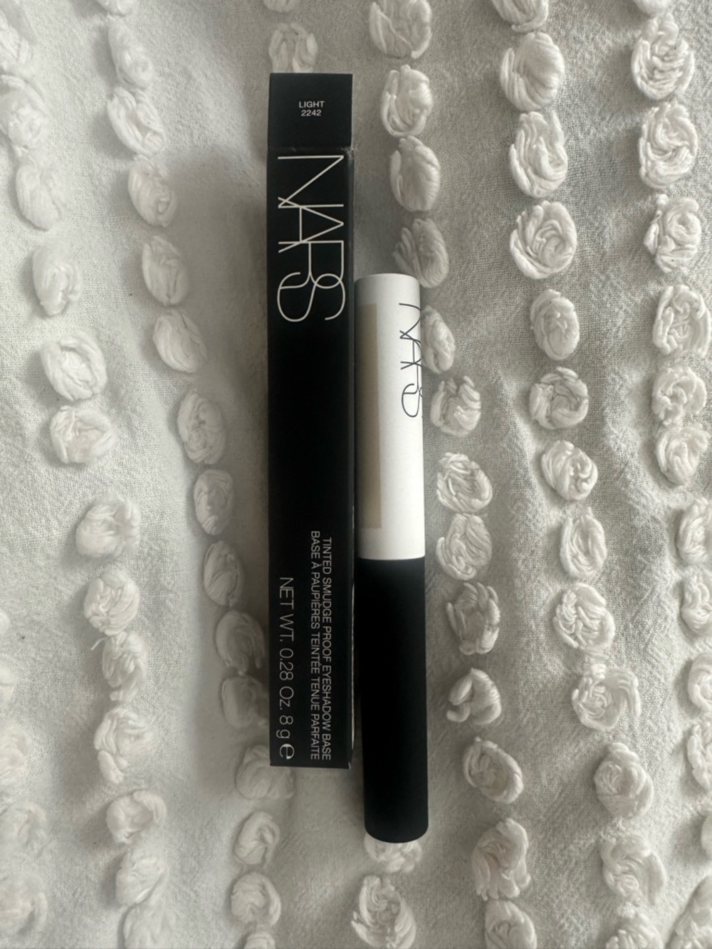 NARS Tinted Smudge Proof Eyeshadow Base in Light